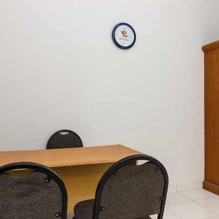 Reddoorz Syariah Near Pondok Indah Mall 3 Jakarta Ngoại thất bức ảnh