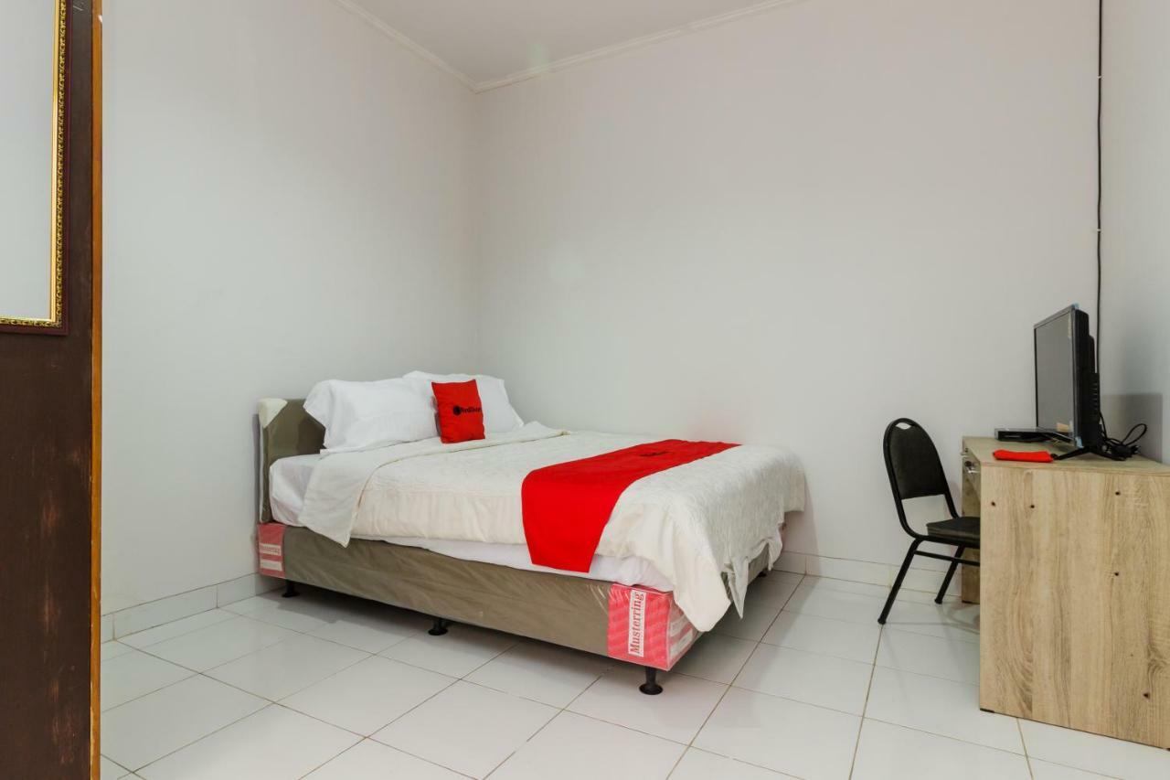 Reddoorz Syariah Near Pondok Indah Mall 3 Jakarta Ngoại thất bức ảnh