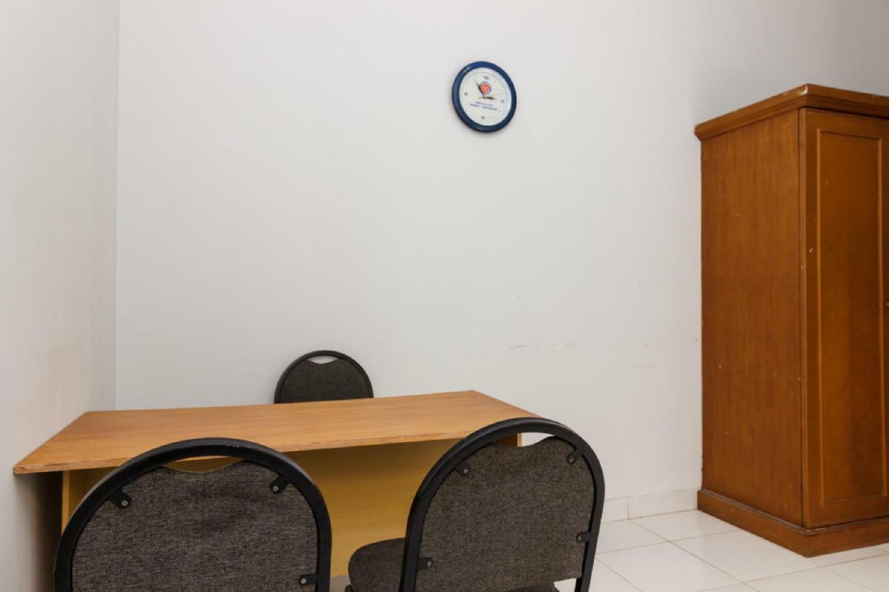 Reddoorz Syariah Near Pondok Indah Mall 3 Jakarta Ngoại thất bức ảnh